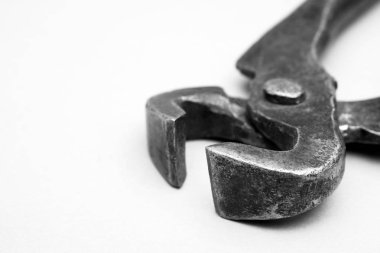 Çivi - eski metal pense çekerek için Araçlar.