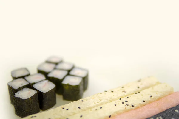 Příprava Sushi Rukou Kuchaře — Stock fotografie