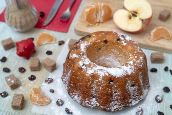 Pastel Casero Delicioso Recién Horneado Con Mandarinas Pasas Vacaciones Para —  Fotos de Stock