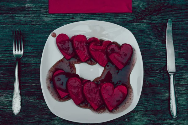 Corações Vermelhos Com Compota Prato Dia Dos Namorados — Fotografia de Stock