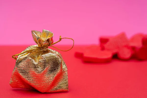 Srdce Zlaté Tašky Dárek Pro Valentýna — Stock fotografie