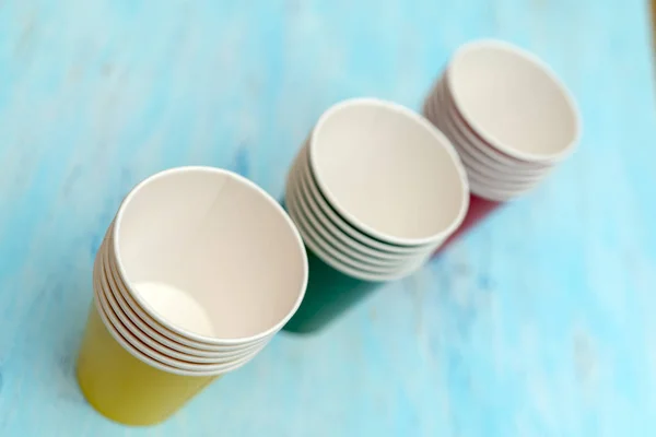 Різнокольорові Паперові Чашки Напоїв — стокове фото