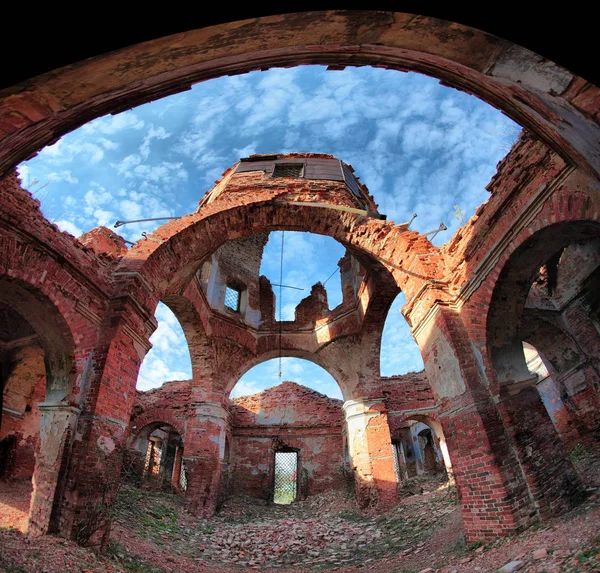 Antigua Iglesia Ruinas Rusia — Foto de Stock