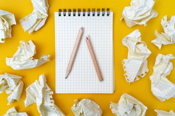 Pencils Notebook Yellow Background Crumpled Sheets Paper — Stock Photo, Image