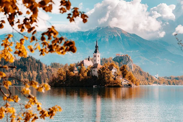 Bled Eslovénia Outono Paisagem Cênica Lago Igreja — Fotografia de Stock