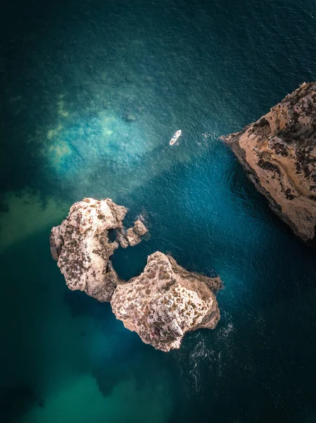 Portugali, Algarve, Lagos, Ponta da Piedade — kuvapankkivalokuva