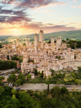 San Gimignano, yukarıdan ortaçağ kasabası. Toskana, İtalya