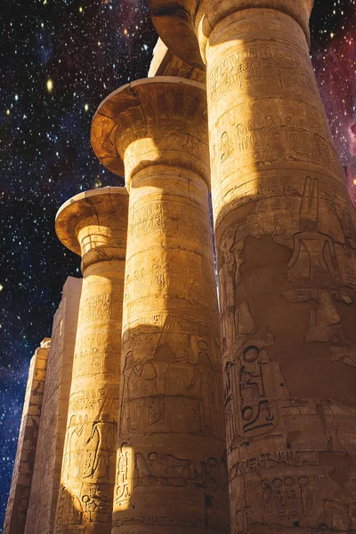 Храм Карнака Руины Храма Тисненные Иероглифы Стене — стоковое фото