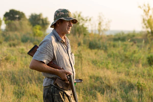 Chasseur Avec Drathaar Allemand Épagneul Chasse Pigeon Avec Chiens Gilets — Photo