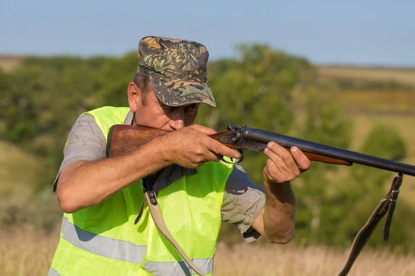 Hunters German Drathaar Spaniel Pigeon Hunting Dogs — Stock Photo, Image