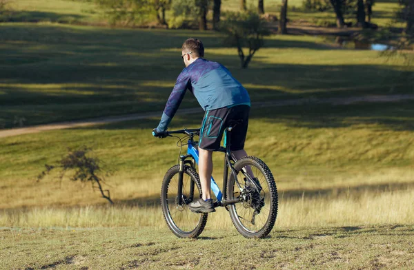 Cyclist Shorts Jersey Modern Carbon Hardtail Bike Air Suspension Fork — Stock Photo, Image