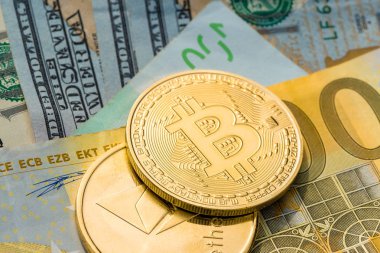 cryptocurrency altın paralar - Bitcoin, Ethereum. Sanal para kavramı.