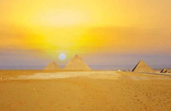 Piramidi Della Giza Sole Una Piramide Del Deserto — Foto Stock