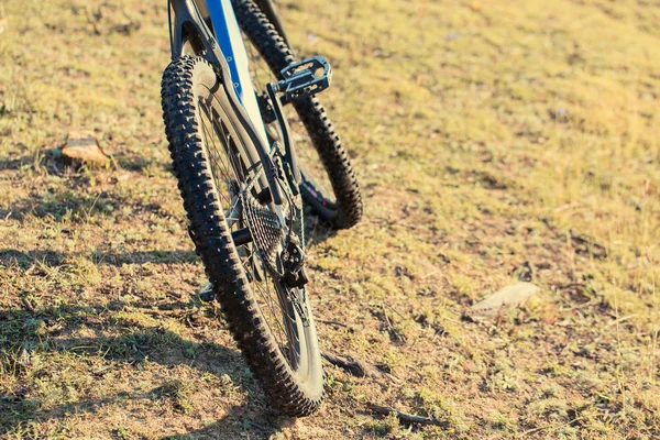 Bicicleta Moderna Livre Durante Dia — Fotografia de Stock