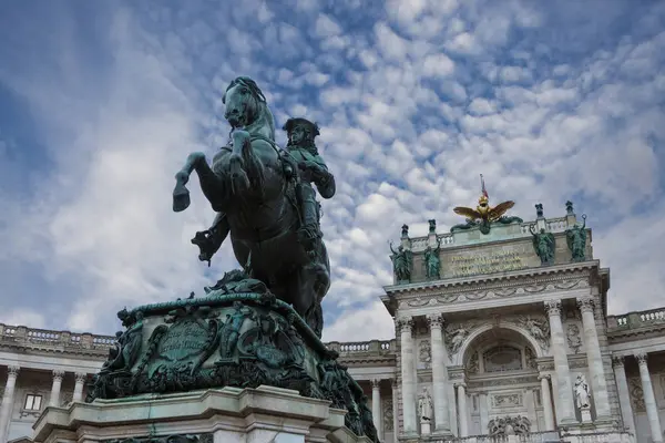 Estátua Histórica Cidade Europeia — Fotografia de Stock