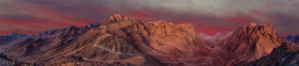 Красивий Пейзаж Гір Заході Сонця — стокове фото