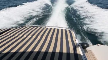 Sıçramasına, yat yaz tatili denizde dalgalar deniz 