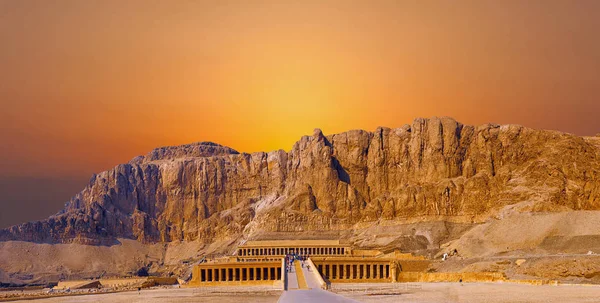 Стародавня Будівля Гірській Пустелі — стокове фото