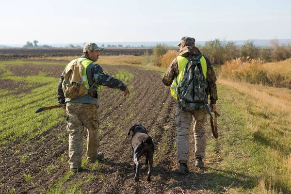 Mans Gun His Hands Orange Vest Pheasant Hunt Wooded Area — Stock Photo, Image