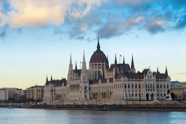 Parlamentet Byggnaden Och Donau Floden Budapest Ungern — Stockfoto