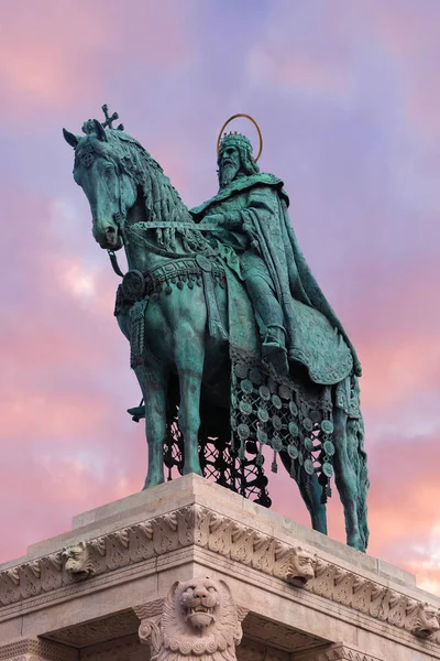 Estátua Rei Budapeste Hungria — Fotografia de Stock