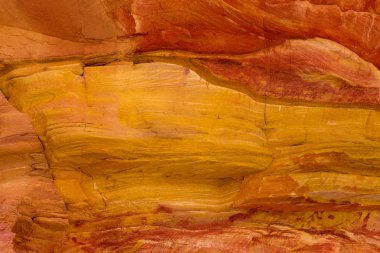 Renkli Kanyon South Sinai (Mısır) Yarımadası'nda bir rock oluşumdur. Çöl kayalar çok renkli kumtaşı arka plan.