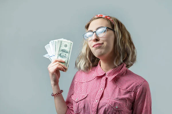 Primer Plano Joven Hermosa Mujer Una Camisa Cuadros Color Rojo — Foto de Stock