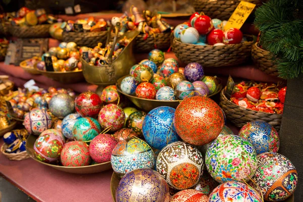 Oeufs Pâques Colorés Sur Marché — Photo