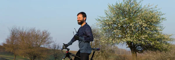 Ciclista Shorts Jersey Uma Bicicleta Moderna Cauda Dura Carbono Com — Fotografia de Stock