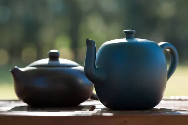 Chinese Tea Ceremony Ceramic Teapot Made Clay Bowls Wooden Background — Stock Photo, Image