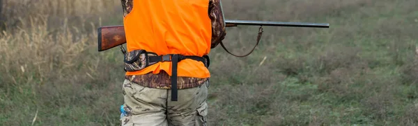 Silhouette Hunter Gun Reeds Sun Ambush Ducks Dogs — Stock Photo, Image
