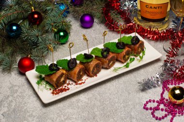 Yeni yıl tablo. Yeni yıl tablo hizmet. Fotoğraflar iç