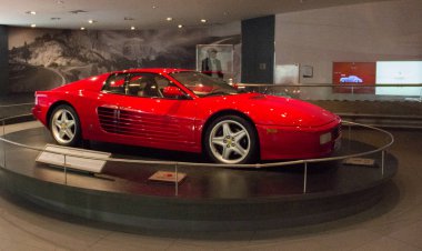 Logo tema parkı Ferrari Dünya Abu Dabi Bae 