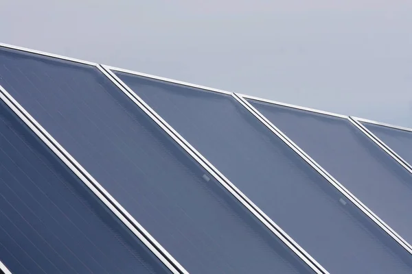 지붕에 시스템입니다 에너지는 자연과 환경에 — 스톡 사진
