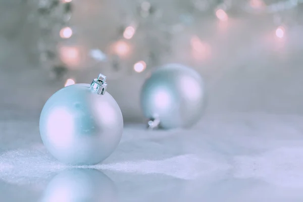 Kerstmis Achtergrond Met Xmas Ballen Reflectie — Stockfoto