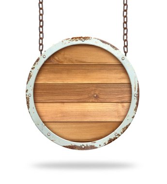 Beyaz arka plan üzerinde izole edilmiş bir zincir üzerinde asılı ahşap işareti.