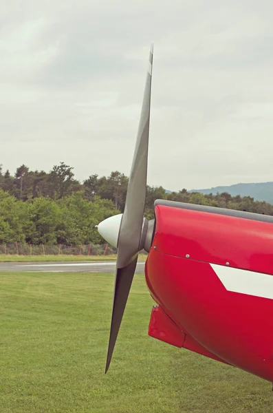 Hafif Bir Uçak Pervanesinin Yan Görünümü — Stok fotoğraf