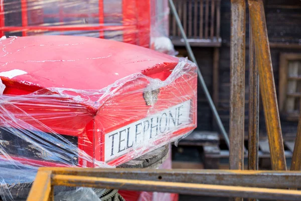 Старий Пошарпаний Репліки Лондон Червоний Телефонній Будці Іржавий Металоконструкцій Старі — стокове фото