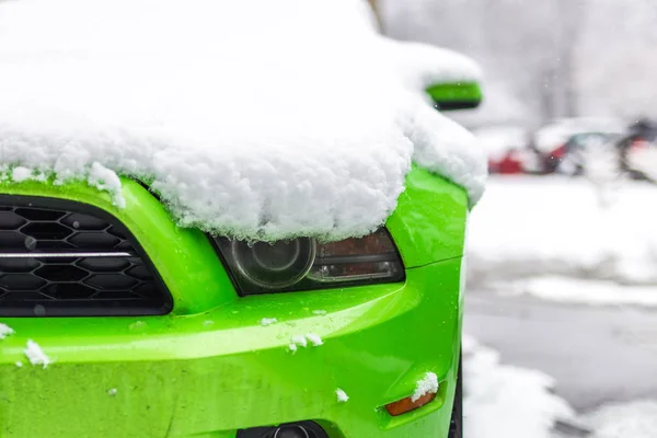 キエフ ウクライナ 2018 強力なフォード マスタング ボス版は明るい冬の日に降雪下での屋外駐車 — ストック写真