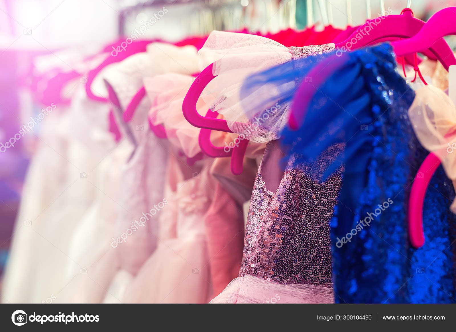 beautiful holiday dresses