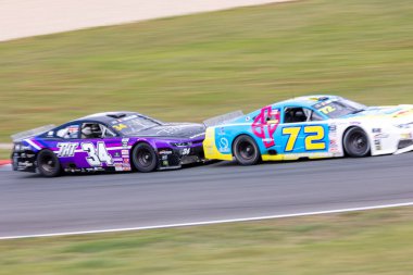 Oschersleben, Almanya. 21 Eylül 2025 'te. Manzara savaşı Oschersleben Motorsport Arena pistinde Nascar Whelen Euro Serisi. Avrupa Amerikan Otomobil Sporları Yarışması.