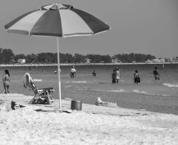 Een Paraplu Het Strand Van Golf Van Mexico Florida Zwart — Stockfoto