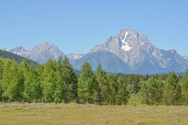 Grand Teton Dağları 'nın güzel manzarası Grand Teton Ulusal Parkı, Wyoming