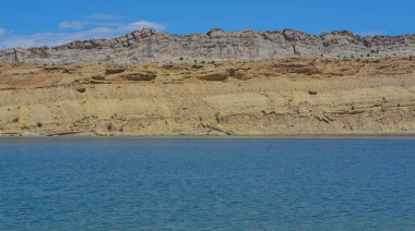 Ashley Ulusal Ormanı, Utah 'taki Flaming Vadisi Ulusal Dinlenme Alanı' ndaki rezervuar.