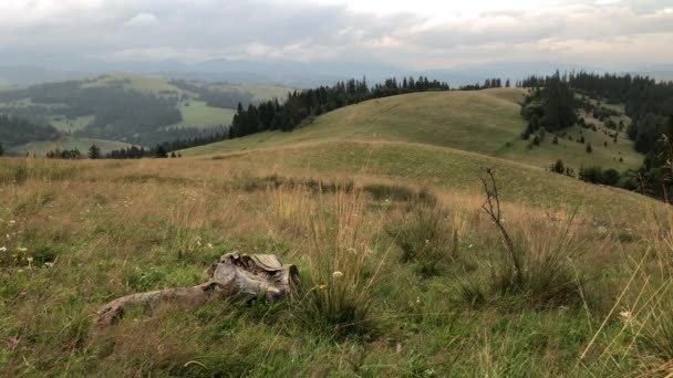 Storslått Fjellandskap Ved Soloppgang Stormskyer Himmelen Nydelig Stor Lysåpning – stockvideo