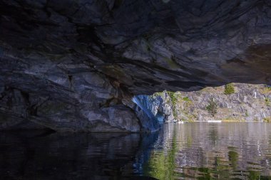 Mağara içinde Ruskeala, Karelya, Rusya Federasyonu