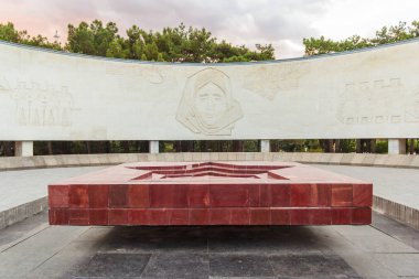 Yaz, Crimea, Yalta büyük Vatanseverlik Savaşı anısına anıt