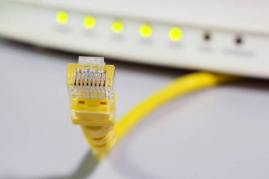 İnternet kablo konektörü, yakın çekim