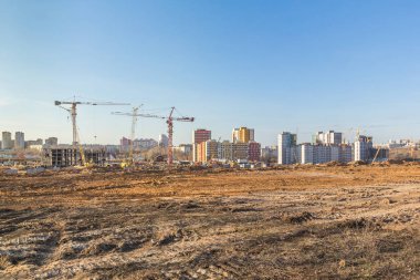 Şehirde bir konut mikrobölgesi inşaatı