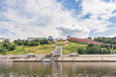 Nizhny Kasım nehirden Chkalovskaya merdivenler ve Kremlin